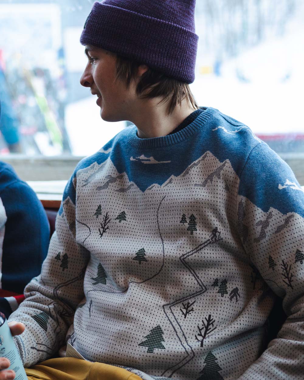 Peak Party Shredder Sweater - Navy/Gray