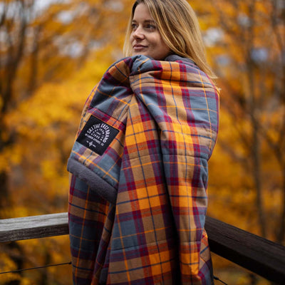 Fireside Fleece Lined Blanket - Ridgeline Rust