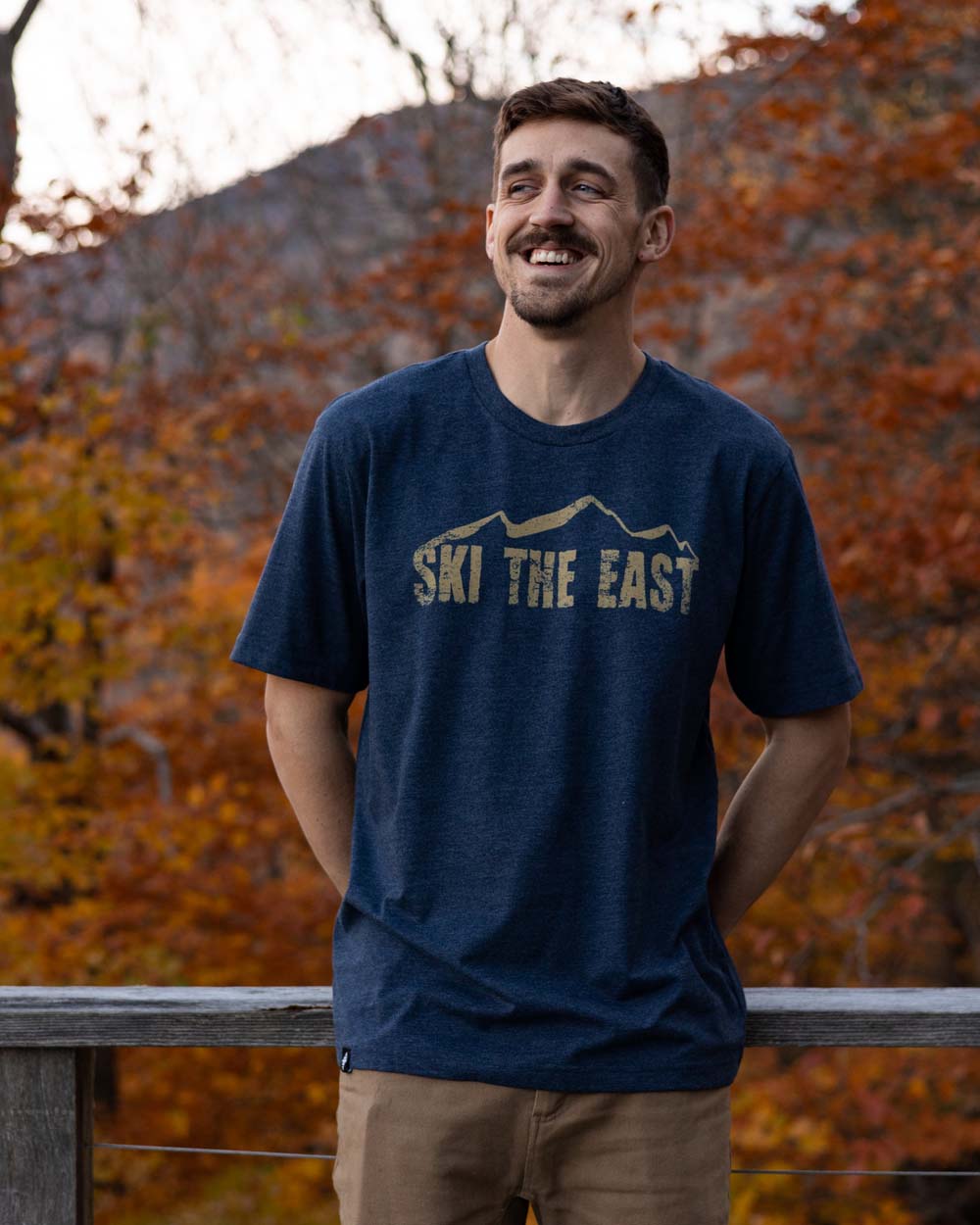 Vista Tee - Navy